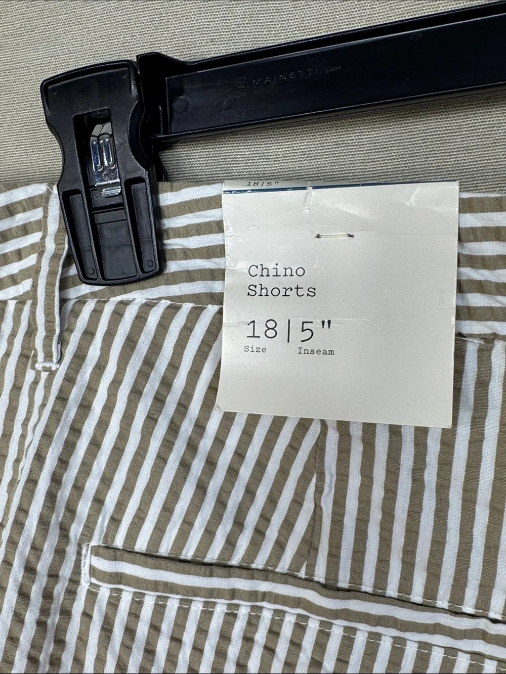 a new day Shorts White/Tan Striped Seersucker in Size18  NWT